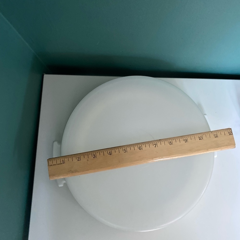 vintage TUPPERWARE 9” Pie Keeper With Cover Opaque Round 719-1 / 720-1 U.S.A. - Picture 9 of 10